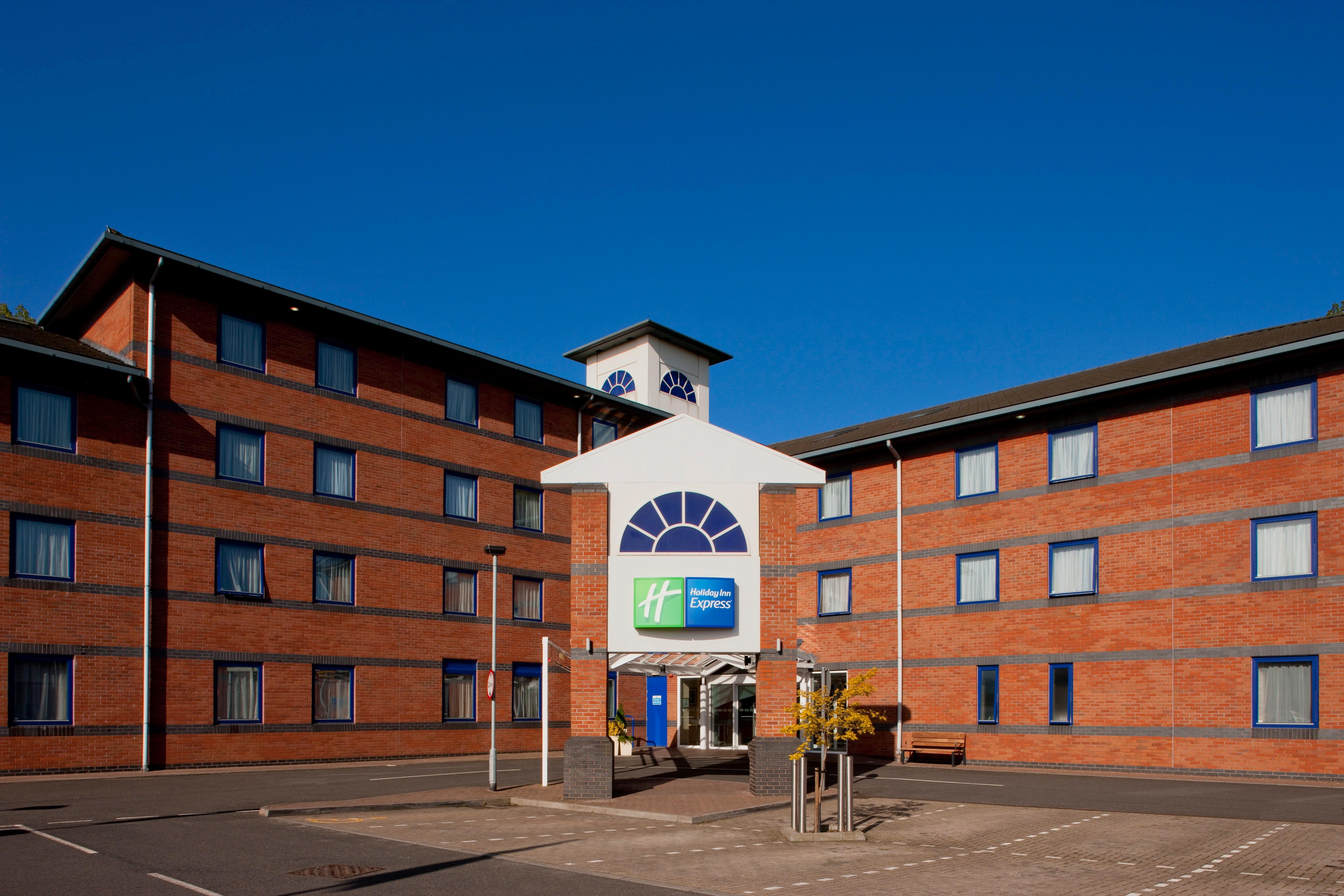 Holiday Inn Express Droitwich Spa By Ihg Exteriör bild