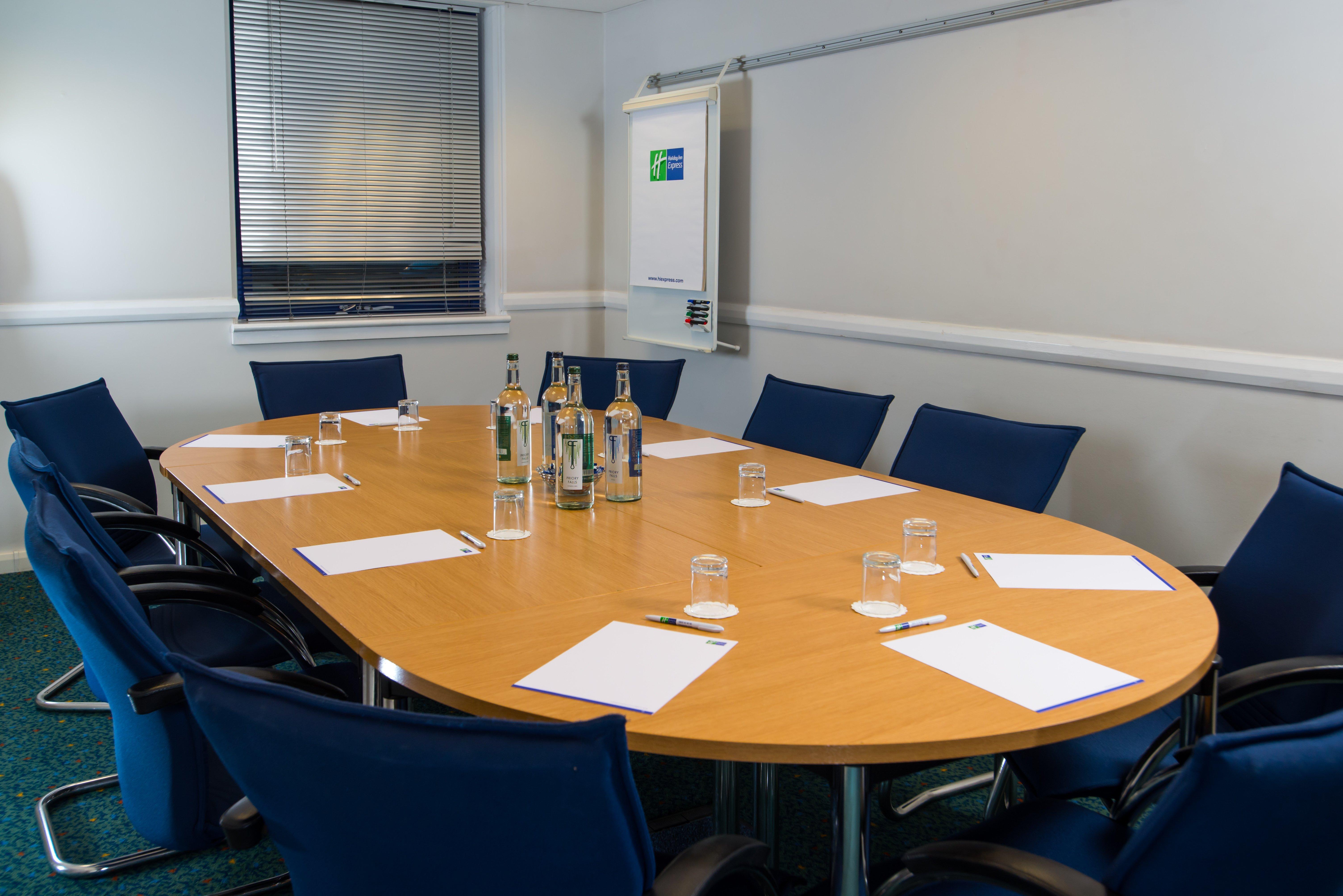 Holiday Inn Express Droitwich Spa By Ihg Exteriör bild