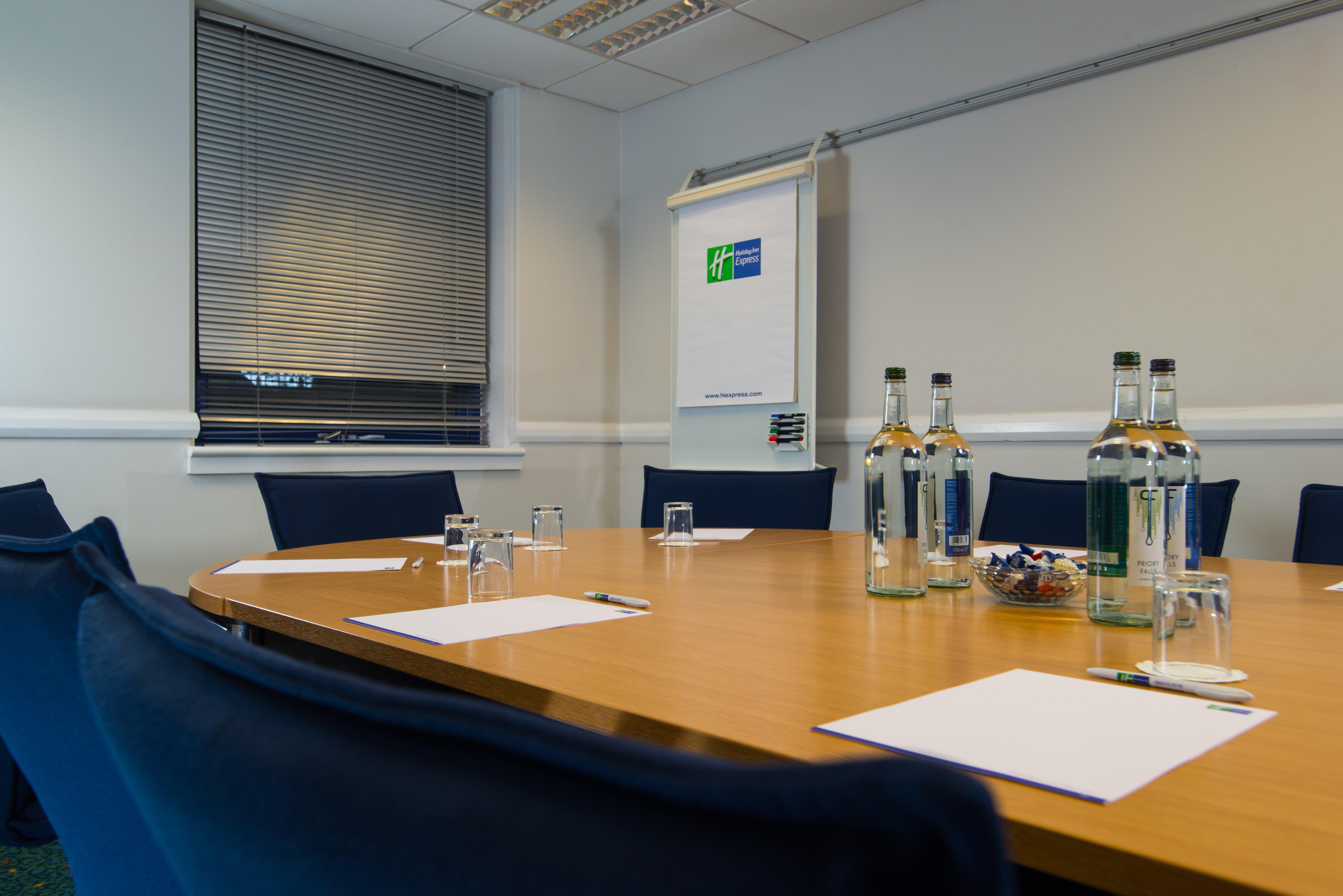 Holiday Inn Express Droitwich Spa By Ihg Exteriör bild