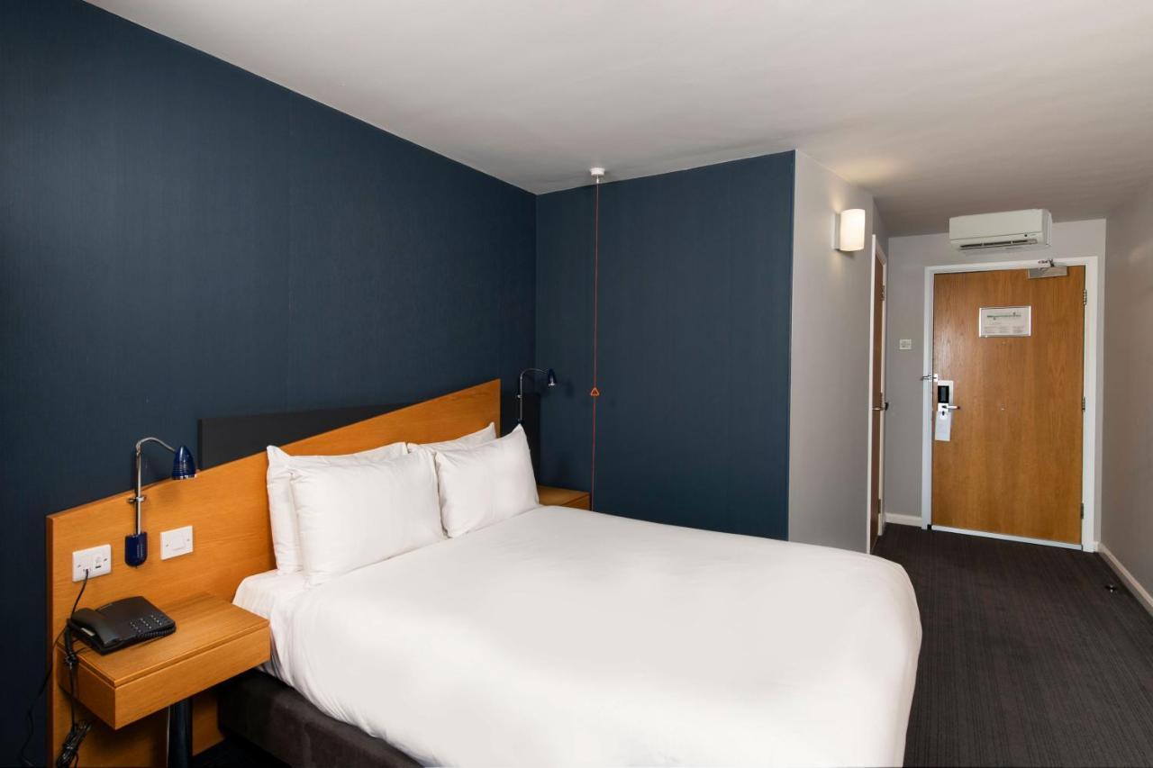 Holiday Inn Express Droitwich Spa By Ihg Exteriör bild