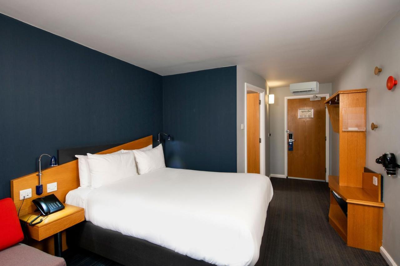 Holiday Inn Express Droitwich Spa By Ihg Exteriör bild
