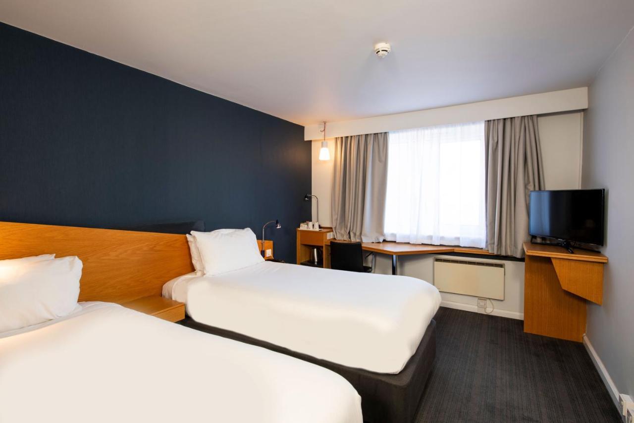 Holiday Inn Express Droitwich Spa By Ihg Exteriör bild