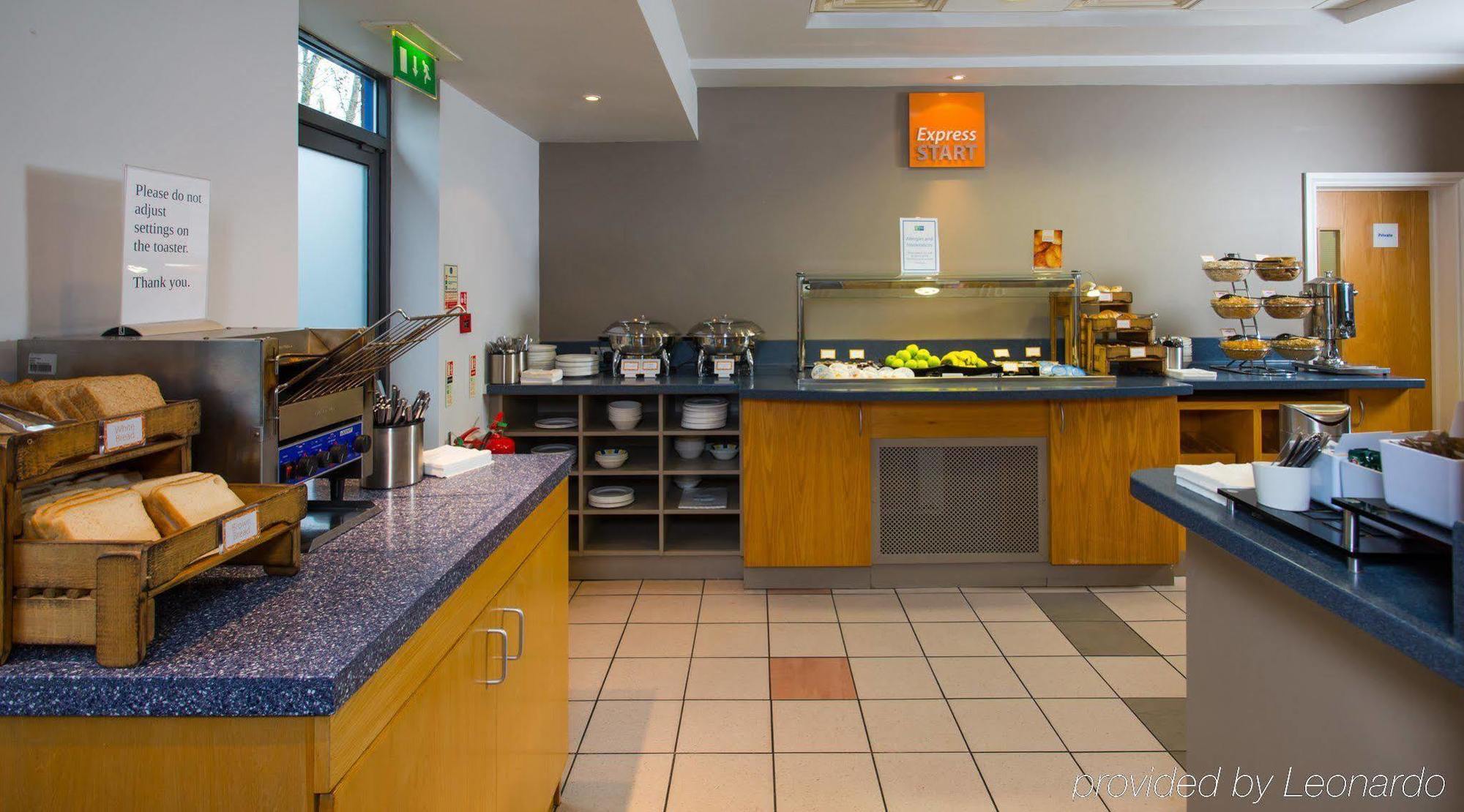 Holiday Inn Express Droitwich Spa By Ihg Exteriör bild