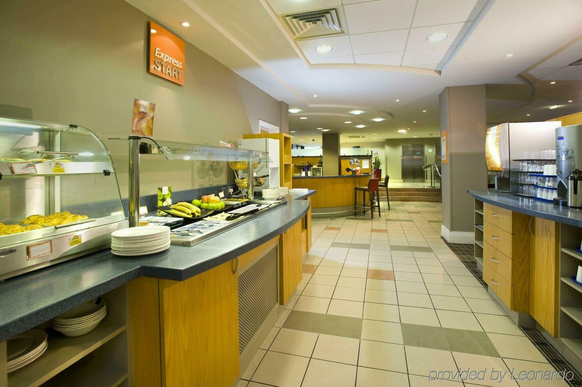 Holiday Inn Express Droitwich Spa By Ihg Restaurang bild