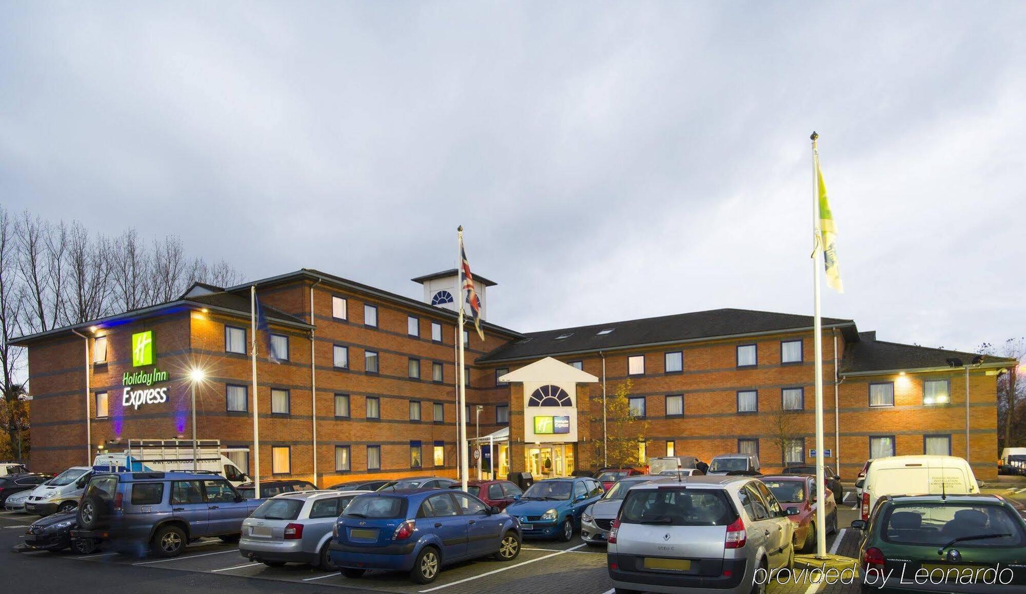 Holiday Inn Express Droitwich Spa By Ihg Exteriör bild