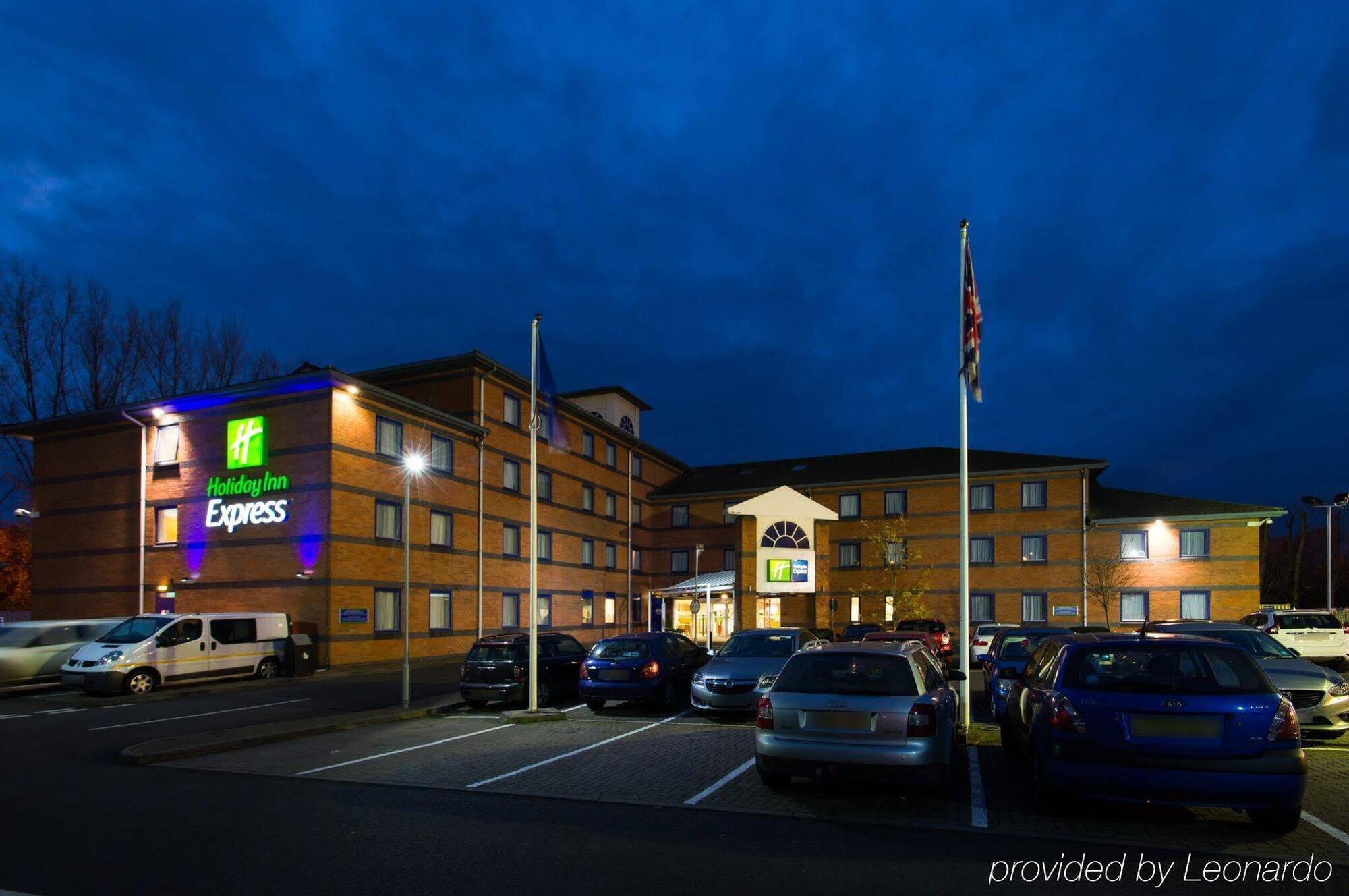Holiday Inn Express Droitwich Spa By Ihg Exteriör bild